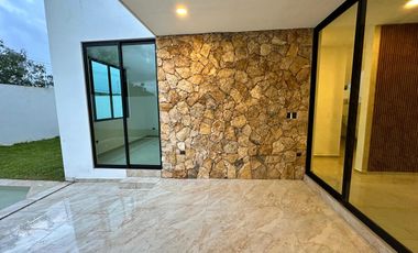 VENTA DE CASA EQUIPADA AL NORTE DE MÉRIDA, PARQUE NATURA ENTREGA INMEDIATA