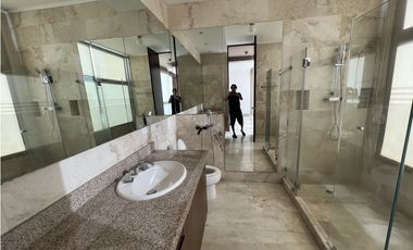 Aqualina en venta o alquiler frente al mar