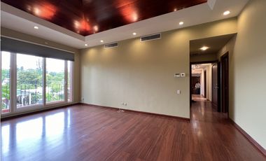 VENTA CASA 2 PISOS EN LOMA ALEGRE ALTOS DEL GOLF