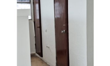 OFICINAS / AVENIDA PERÚ / PLANTA ALTA / 340 M2 / CON DIVISIONES