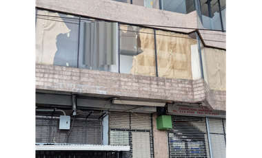 OFICINAS / AVENIDA PERÚ / PLANTA ALTA / 340 M2 / CON DIVISIONES