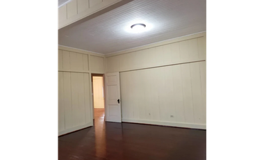 BALBOA / CASA DUPLEX / 98M2 / 2 HABITACIONES / PATIO CERRADO / VACIA