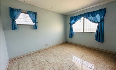 Vendo Casa en Juan Diaz