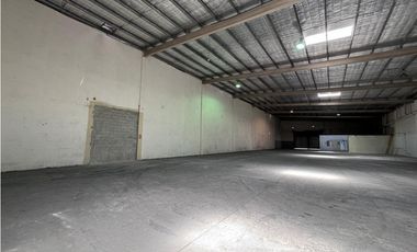 ALQUILER DE GALERAS ENTRADA COSTA DEL ESTE PARQUE INDUSTRIAL.