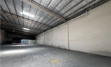 ALQUILER DE GALERAS ENTRADA COSTA DEL ESTE PARQUE INDUSTRIAL.