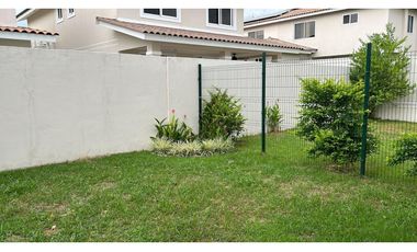 BOSQUES DEL PACIFICO | SE ALQUILA |TOWNHOME | 3 REC | 2.5 B | 2 P | LB