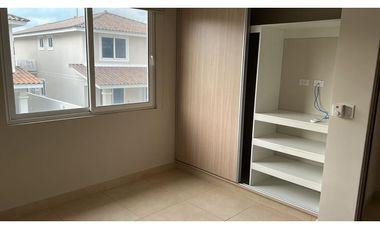 BOSQUES DEL PACIFICO | SE ALQUILA |TOWNHOME | 3 REC | 2.5 B | 2 P | LB