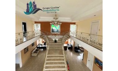 VENTA DE CASA EN URBANIZACIÓN LA PERLA