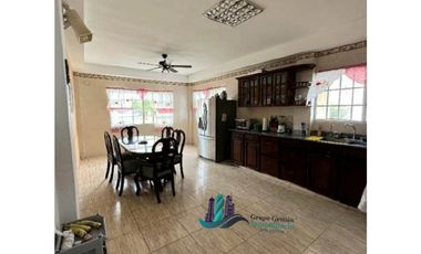 VENTA DE CASA EN URBANIZACIÓN LA PERLA