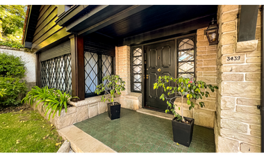 Chalet de estilo ingles. Zona Güemes residencial.