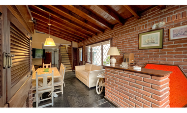 Chalet de estilo ingles. Zona Güemes residencial.