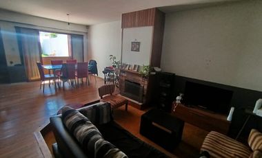 Chalet en venta en Bernal Oeste