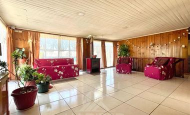 Casa en Arriendo en COD37271 REBAJADA!!! Centro de Cunco, tremendo potencial comercial !!!