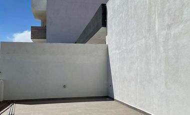 Amplísimo PENTHOUSE en  Las Terrazas