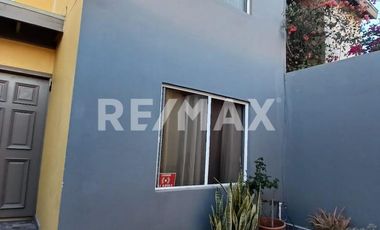 Casa remodelada en renta - (3)