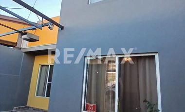 Casa remodelada en renta - (3)