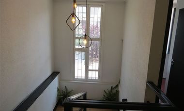 Casa en Venta en Valenzuela Castillo N° 1200
