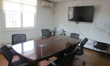 Casa en Venta en Valenzuela Castillo N° 1200