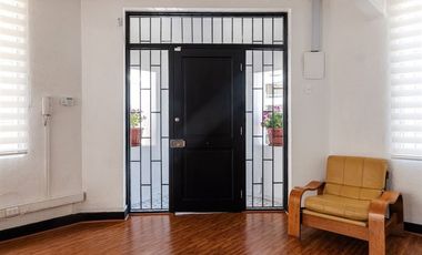 Casa en Venta en Valenzuela Castillo N° 1200