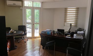 Oficina en Venta en Valenzuela Castillo N° 1200