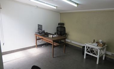 Oficina en Venta en Valenzuela Castillo N° 1200