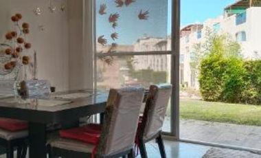 PRECIOSA CASA EN FRACCIONAMIENTO EXCLUSIVO