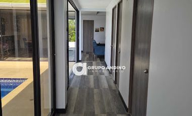 VENTA de CASA LOTE en MESA DE LOS SANTOS