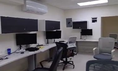 VENTA DE OFICINA EN LA COL.VALLE DEL NOGALAR EN VENTA EN SAN NICOLAS DE LOS G.