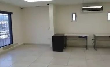 VENTA DE OFICINA EN LA COL.VALLE DEL NOGALAR EN VENTA EN SAN NICOLAS DE LOS G.