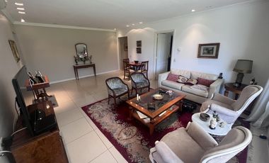 Departamento en  PB con jardín y dos suites