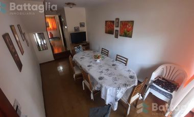 Triplex con cochera y parrilla en San Bernardo