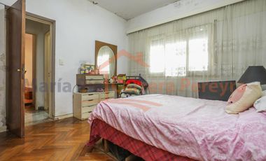 Echenagucia 900 versalles Venta de casa de 3 dormitorios con cochera