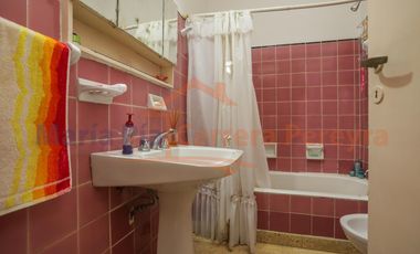 Echenagucia 900 versalles Venta de casa de 3 dormitorios con cochera