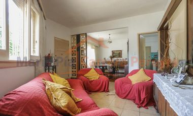 Echenagucia 900 versalles Venta de casa de 3 dormitorios con cochera