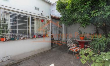 Echenagucia 900 versalles Venta de casa de 3 dormitorios con cochera