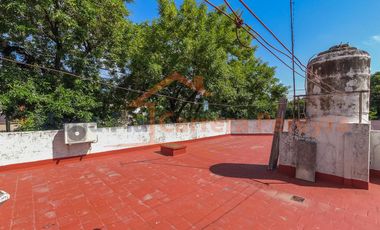 Echenagucia 900 versalles Venta de casa de 3 dormitorios con cochera