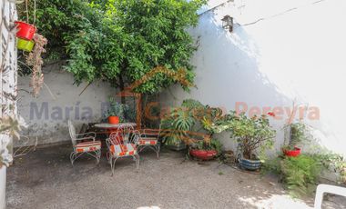 Echenagucia 900 versalles Venta de casa de 3 dormitorios con cochera