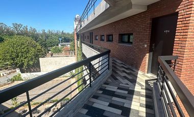 Departamento en  edificio Arricau