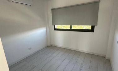 Departamento en  edificio Arricau
