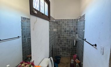 OFICINA CENTRO POR AV TAPIA EN UN EXCELENTE PUNTO