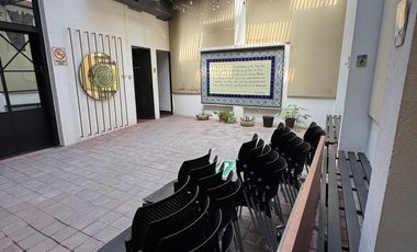 OFICINA CENTRO POR AV TAPIA EN UN EXCELENTE PUNTO