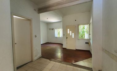 Casa en  Acevedo al 500 Lomas de Zamora