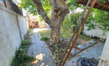 Casa en  Acevedo al 500 Lomas de Zamora