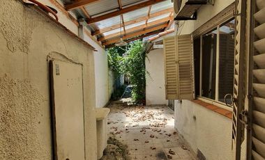 Casa en  Acevedo al 500 Lomas de Zamora