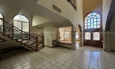 CASA EN VENTA  O RENTA EN  CLUB SAN FRANCISCO