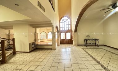 CASA EN VENTA  O RENTA EN  CLUB SAN FRANCISCO