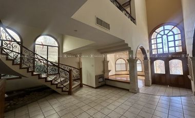 CASA EN VENTA  O RENTA EN  CLUB SAN FRANCISCO