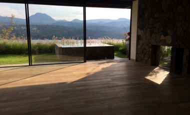 6 Casas en conjunto, Cerrada Cruz de Misión. Valle de Bravo