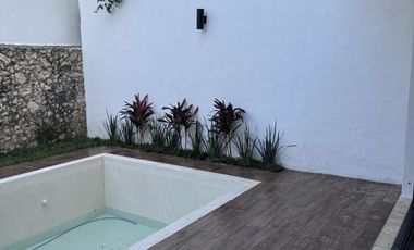 Casa en venta 3 habitaciones en Temozón Norte, Mérida