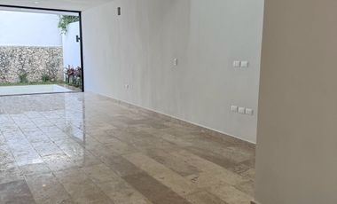 Casa en venta 3 habitaciones en Temozón Norte, Mérida